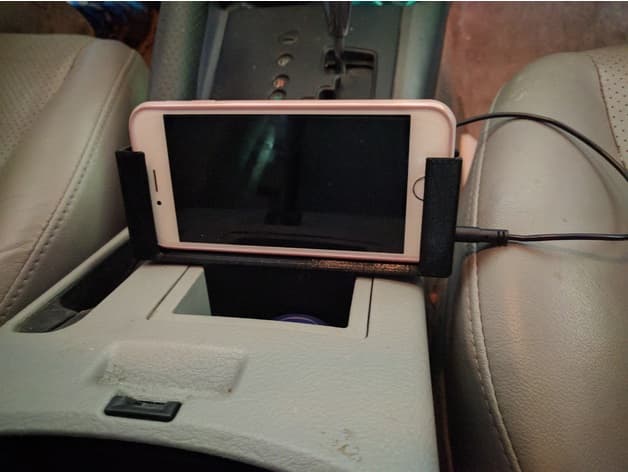 Centre-Console Phone Pocket