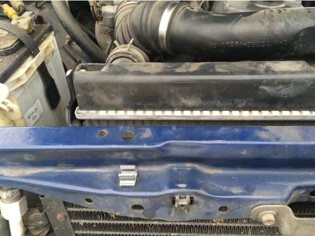 Bonnet-Prop Catch and Grille-Clip Set