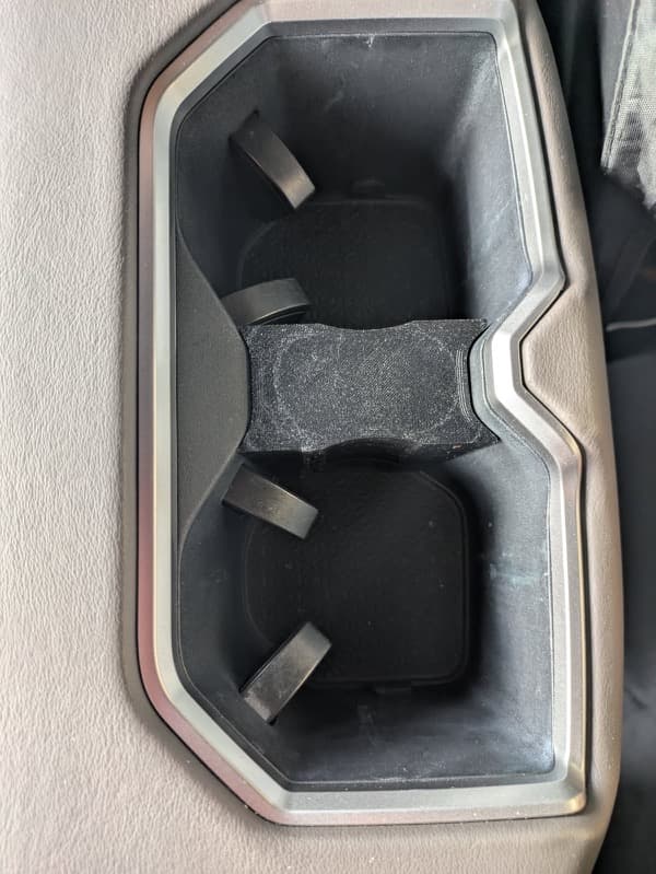 Rear Cup-Holder Divider