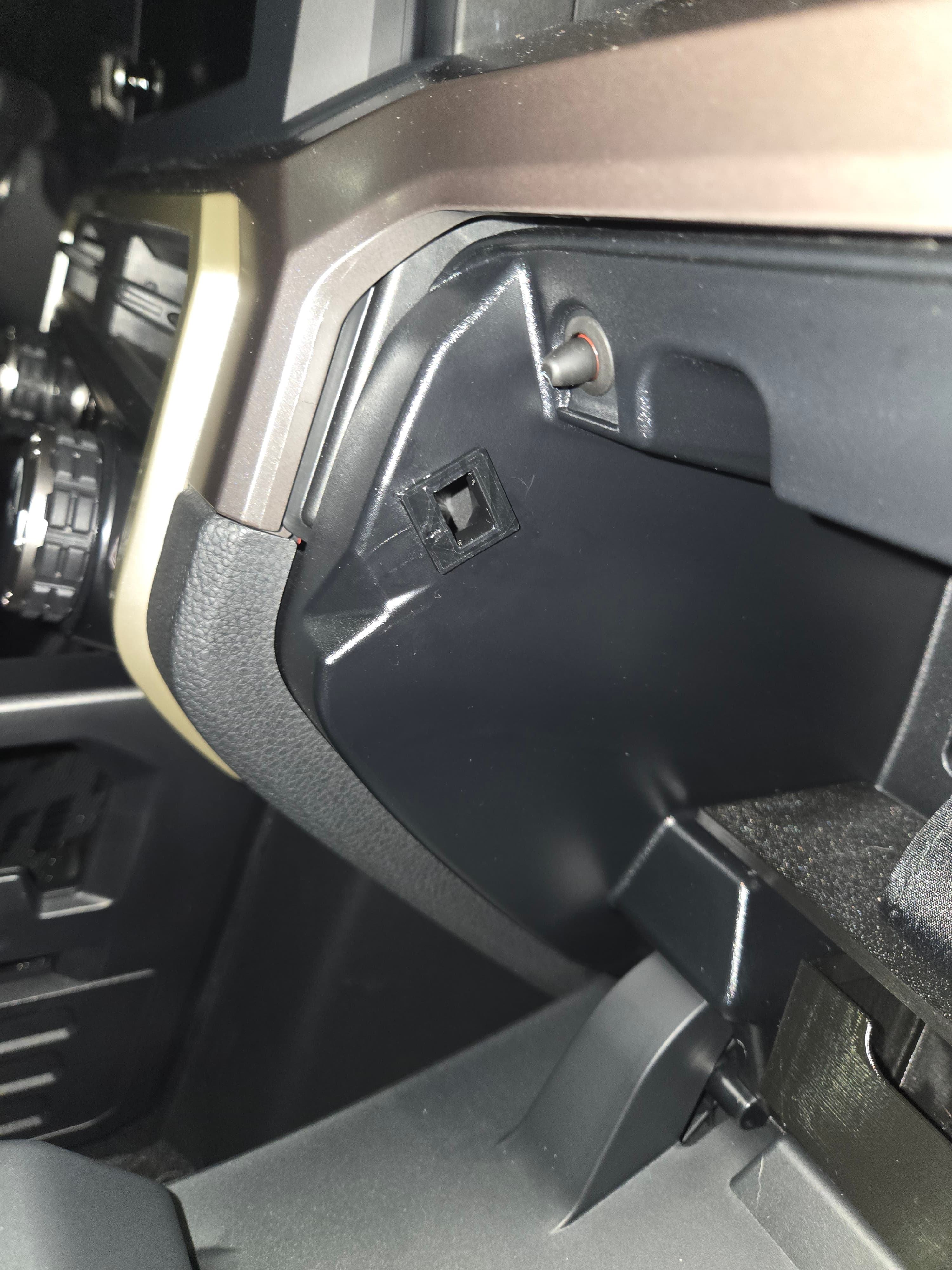 Glovebox Anti-Rattle Insert