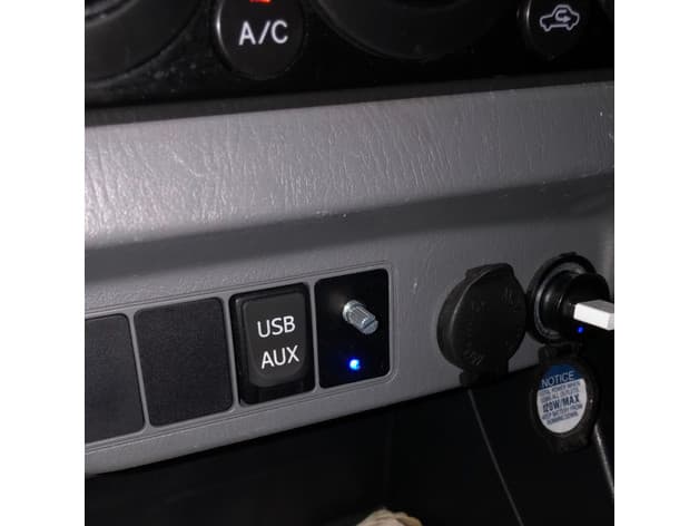 Customisable Centre-Console Switch Insert
