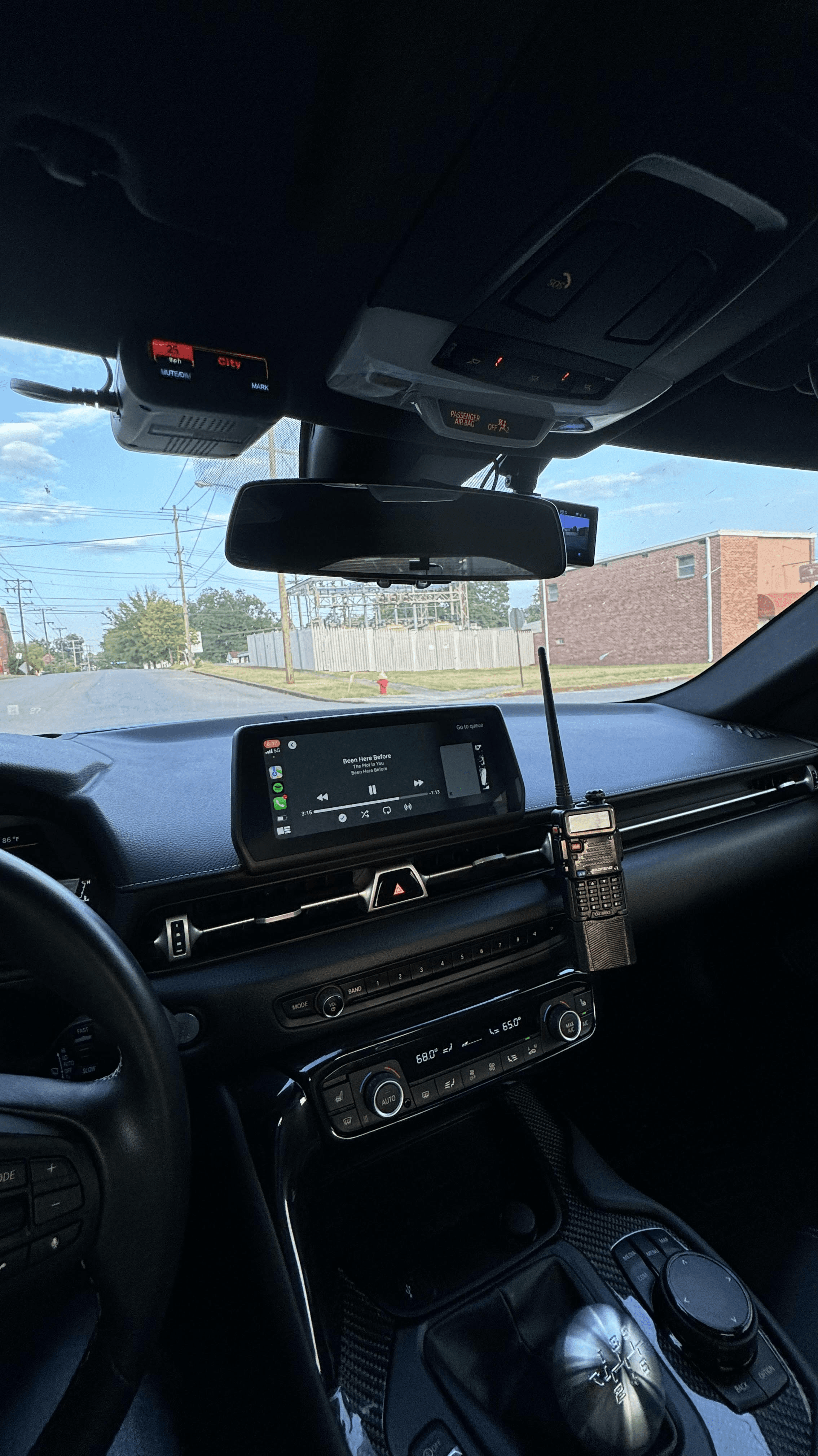 Dashboard Handheld-Radio Mount