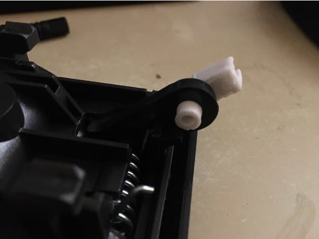 Interior Door-Handle Retaining Clip